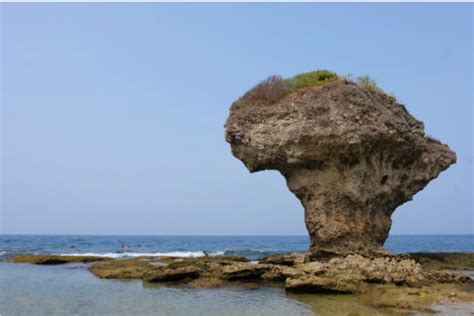 老鼠岩|神秘沙灘曝光！小琉球隱藏景點懶人包 爽吹海風還能。